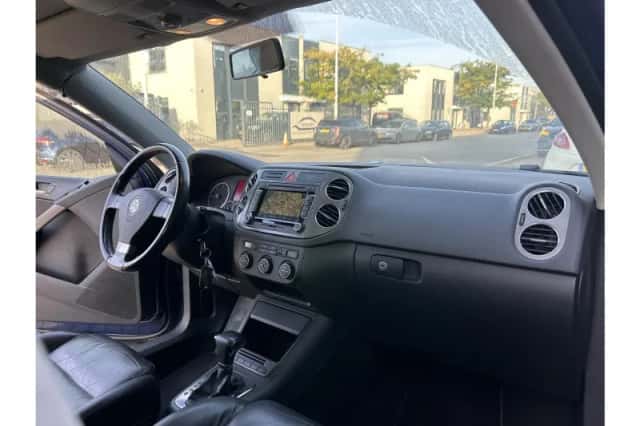 Volkswagen Tiguan (2008) thumbnail 3