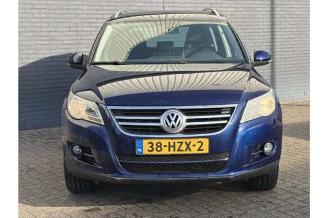 Volkswagen Tiguan (2008) thumbnail 5