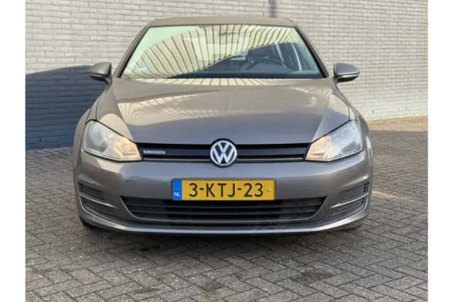 Volkswagen Golf (2013) thumbnail 5