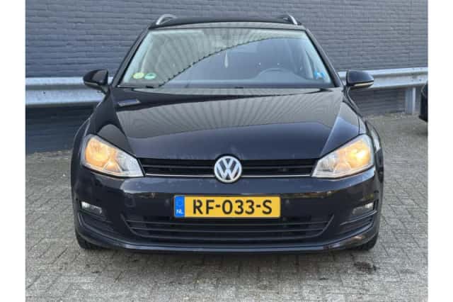Volkswagen Golf (2014) thumbnail 5