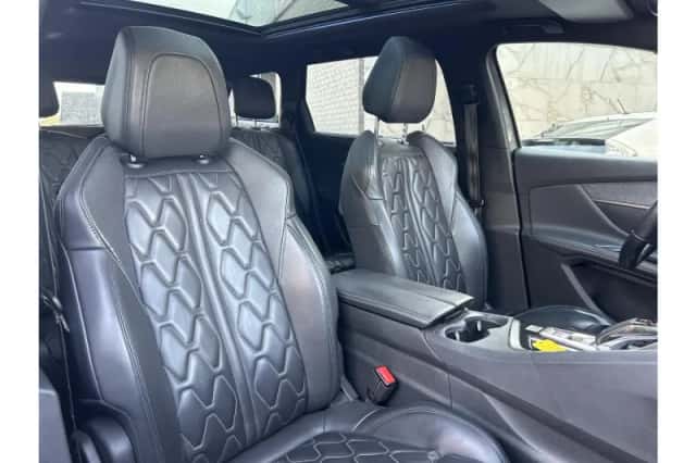 Peugeot 5008 (2020) thumbnail 4