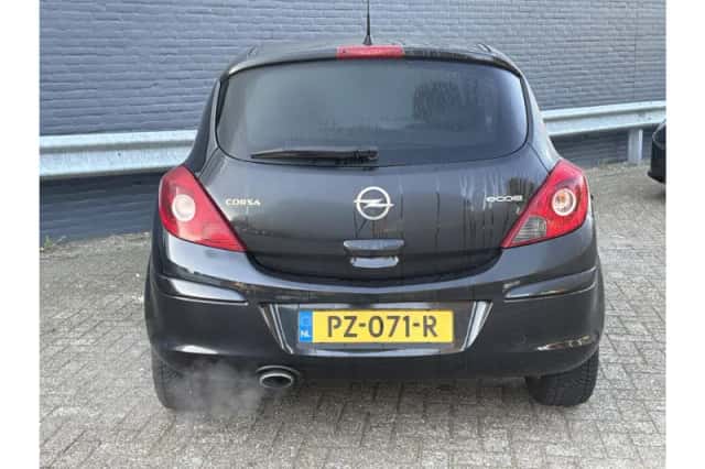Opel Corsa (2012) thumbnail 6