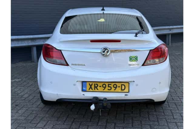 Opel Insignia (2012) thumbnail 6