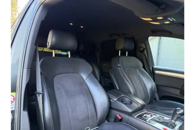 Audi Q7 (2011) thumbnail 4