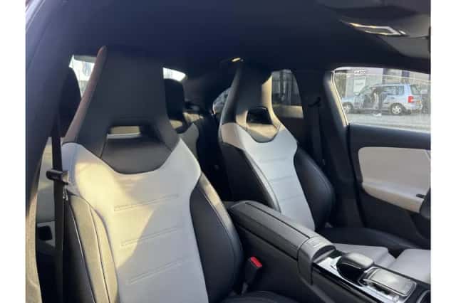 Mercedes-Benz CLA-Klasse (2019) thumbnail 4
