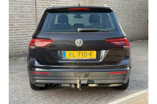 Volkswagen Tiguan (2019) thumbnail 6