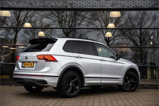 Volkswagen Tiguan (2023) thumbnail 2