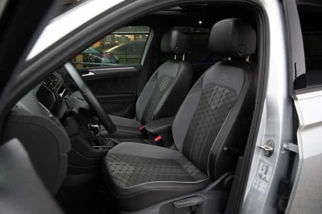 Volkswagen Tiguan (2023) thumbnail 4