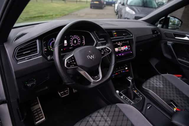 Volkswagen Tiguan (2023) thumbnail 5