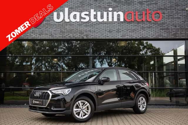 Audi Q3 (2023) thumbnail 1