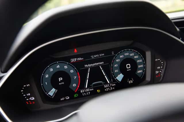 Audi Q3 (2023) thumbnail 5