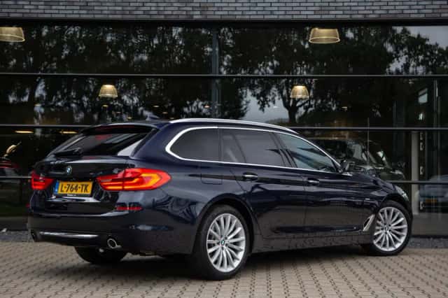 BMW 5-Serie (2018) thumbnail 2