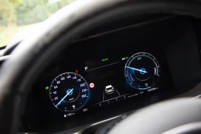 Kia Sorento (2021) thumbnail 6