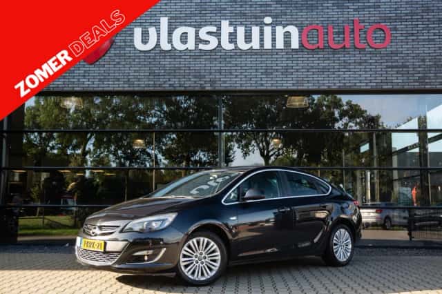 Opel Astra (2013) thumbnail 1