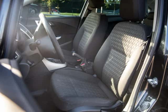 Opel Astra (2013) thumbnail 3