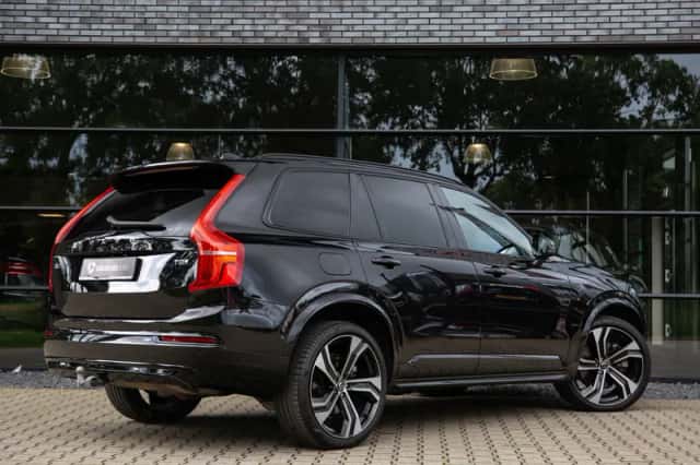 Volvo XC90 (2024) thumbnail 2