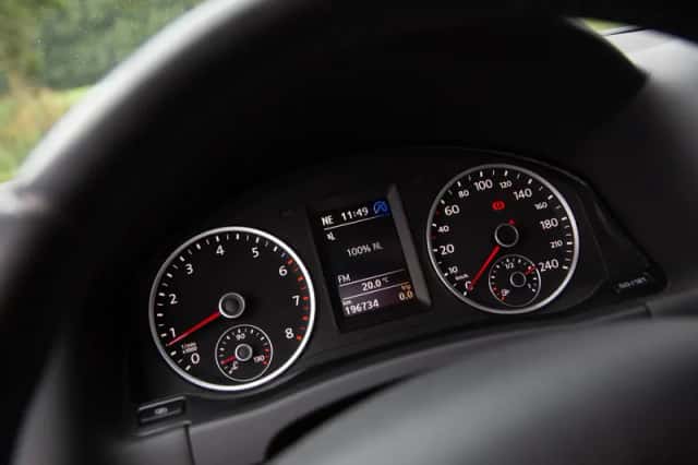 Volkswagen Tiguan (2010) thumbnail 6