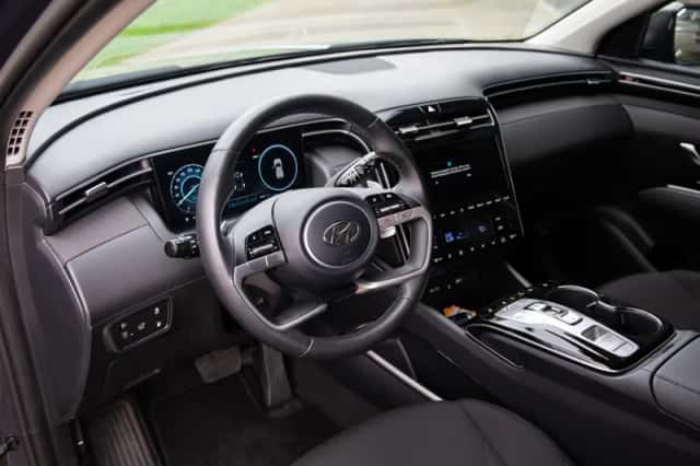 Hyundai Tucson (2024) thumbnail 4