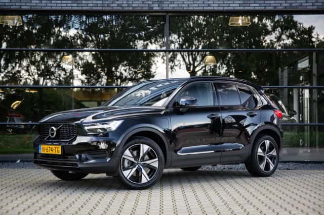 Volvo XC40 (2022) thumbnail 2