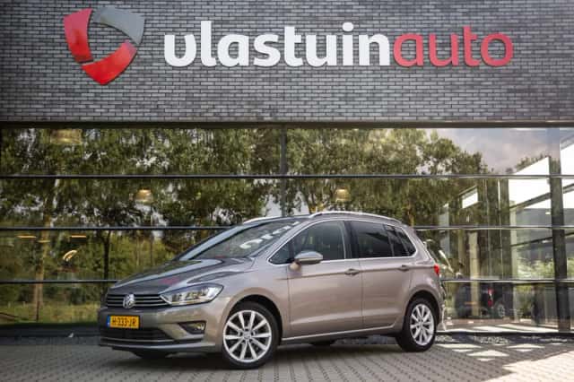 Volkswagen Golf Sportsvan (2015) thumbnail 1