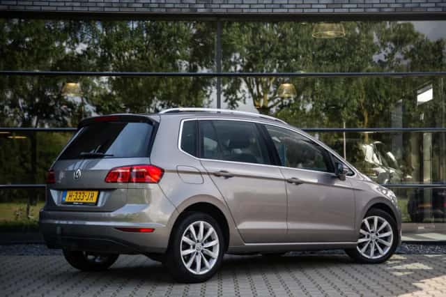 Volkswagen Golf Sportsvan (2015) thumbnail 6