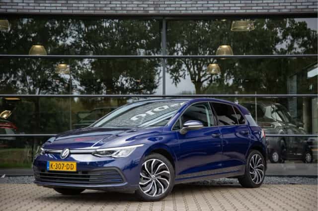 Volkswagen Golf (2020) thumbnail 6
