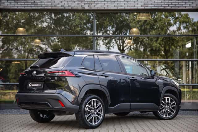 Toyota Corolla Cross (2025) thumbnail 2