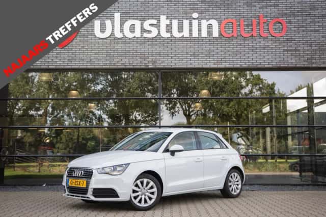 Audi A1 (2013) thumbnail 1