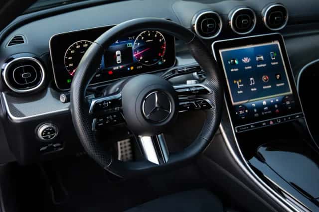 Mercedes-Benz C-Klasse (2023) thumbnail 4