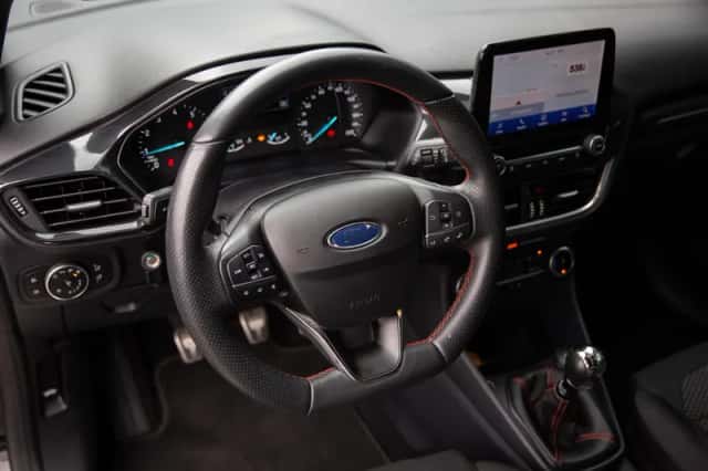Ford Fiesta (2021) thumbnail 4