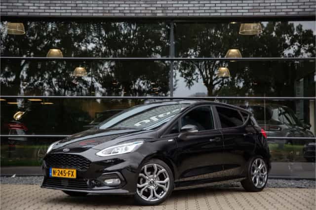 Ford Fiesta (2021) thumbnail 5