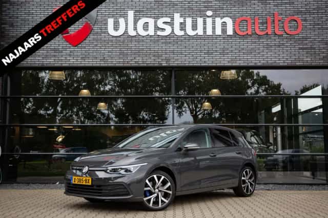 Volkswagen Golf (2021) thumbnail 1