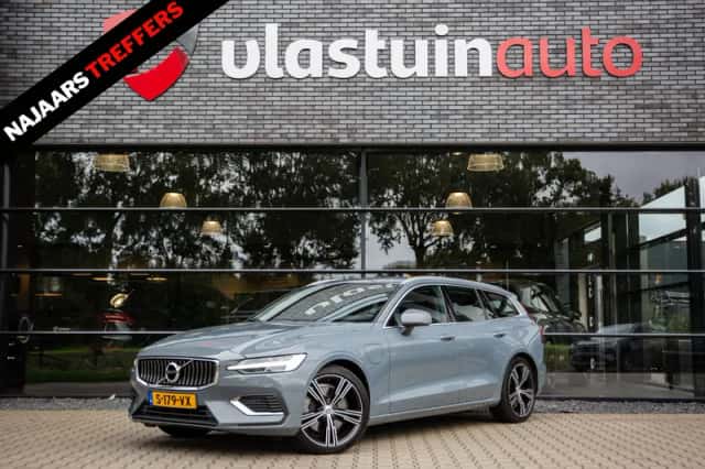 Volvo V60 (2021) thumbnail 1