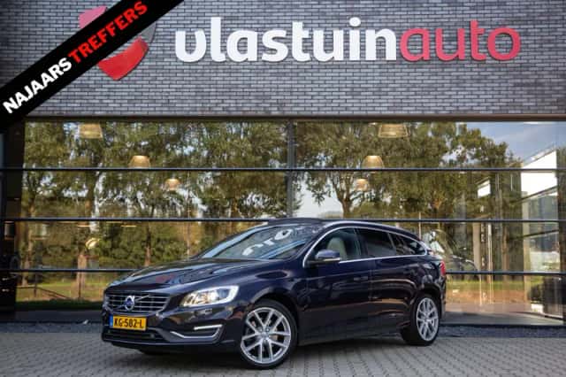 Volvo V60 (2016) thumbnail 1