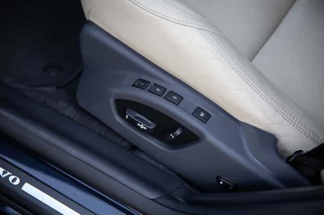 Volvo V60 (2016) thumbnail 4