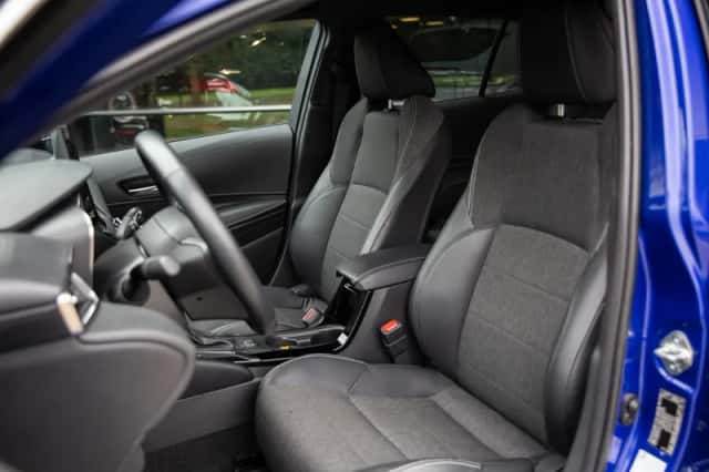 Toyota Corolla (2024) thumbnail 3