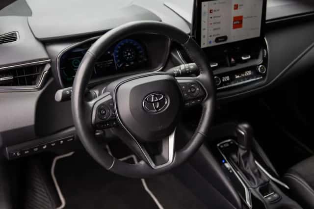 Toyota Corolla (2024) thumbnail 4