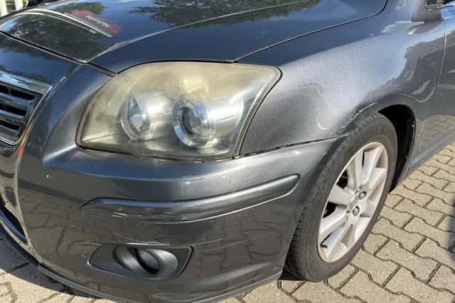 Toyota Avensis (2009) thumbnail 4