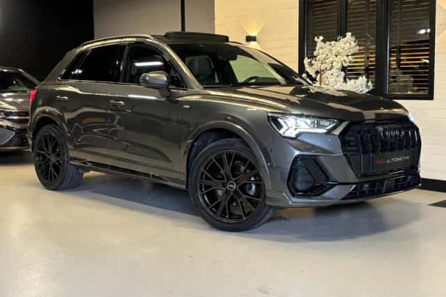 Audi Q3 (2021) thumbnail 5