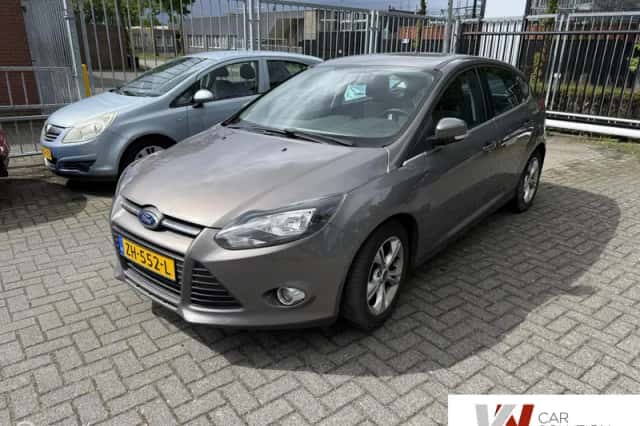 Ford Focus (2013) thumbnail 1