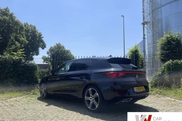 SEAT Leon (2020) thumbnail 3