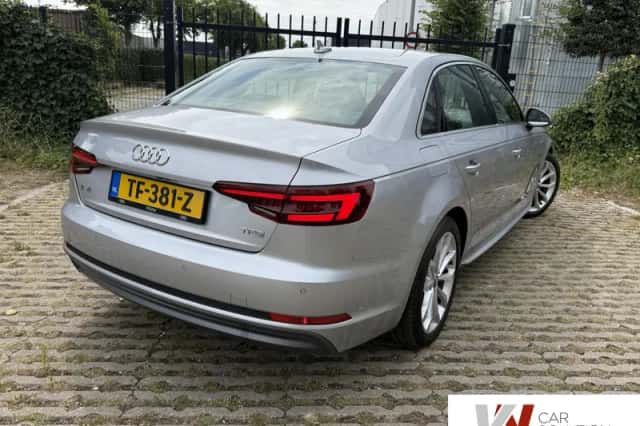 Audi A4 (2018) thumbnail 5