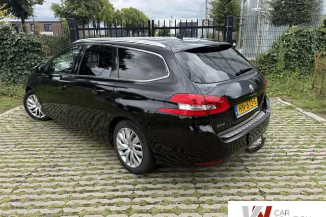 Peugeot 308 (2015) thumbnail 3
