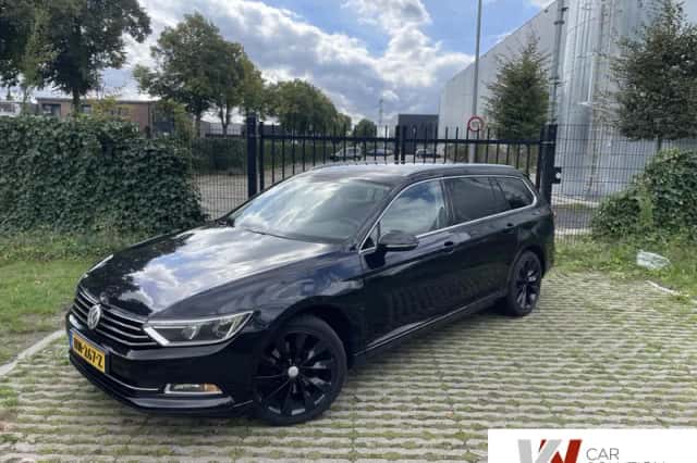 Volkswagen Passat (2014) thumbnail 1