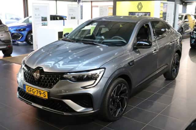 Renault Arkana (2024) thumbnail 1