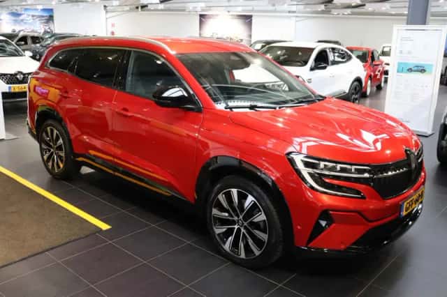 Renault Espace (2024) thumbnail 2