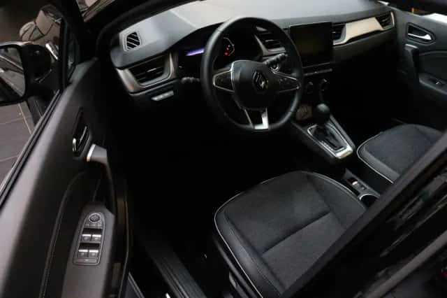Renault Captur (2024) thumbnail 6
