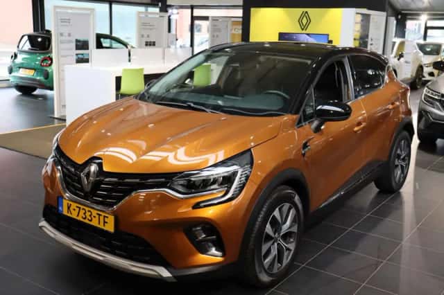 Renault Captur (2021) thumbnail 1