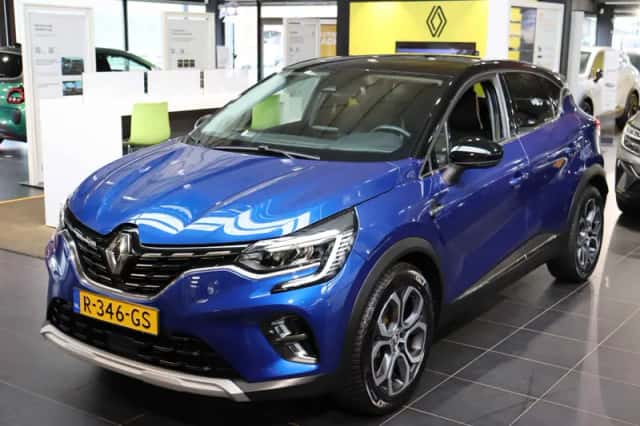 Renault Captur (2022) thumbnail 1