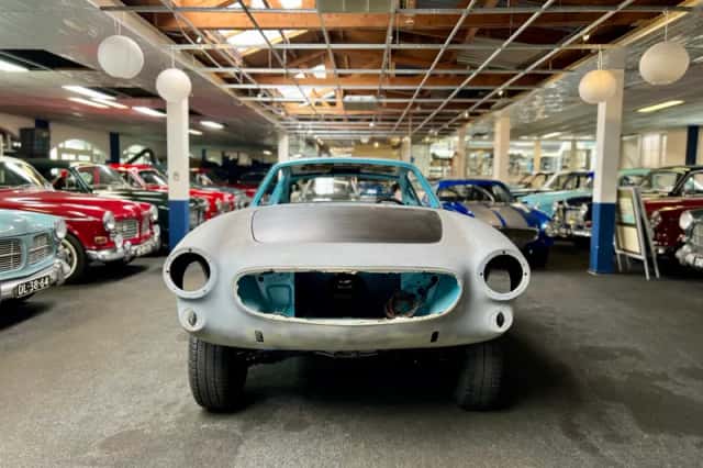 Volvo P1800 (1967) thumbnail 1